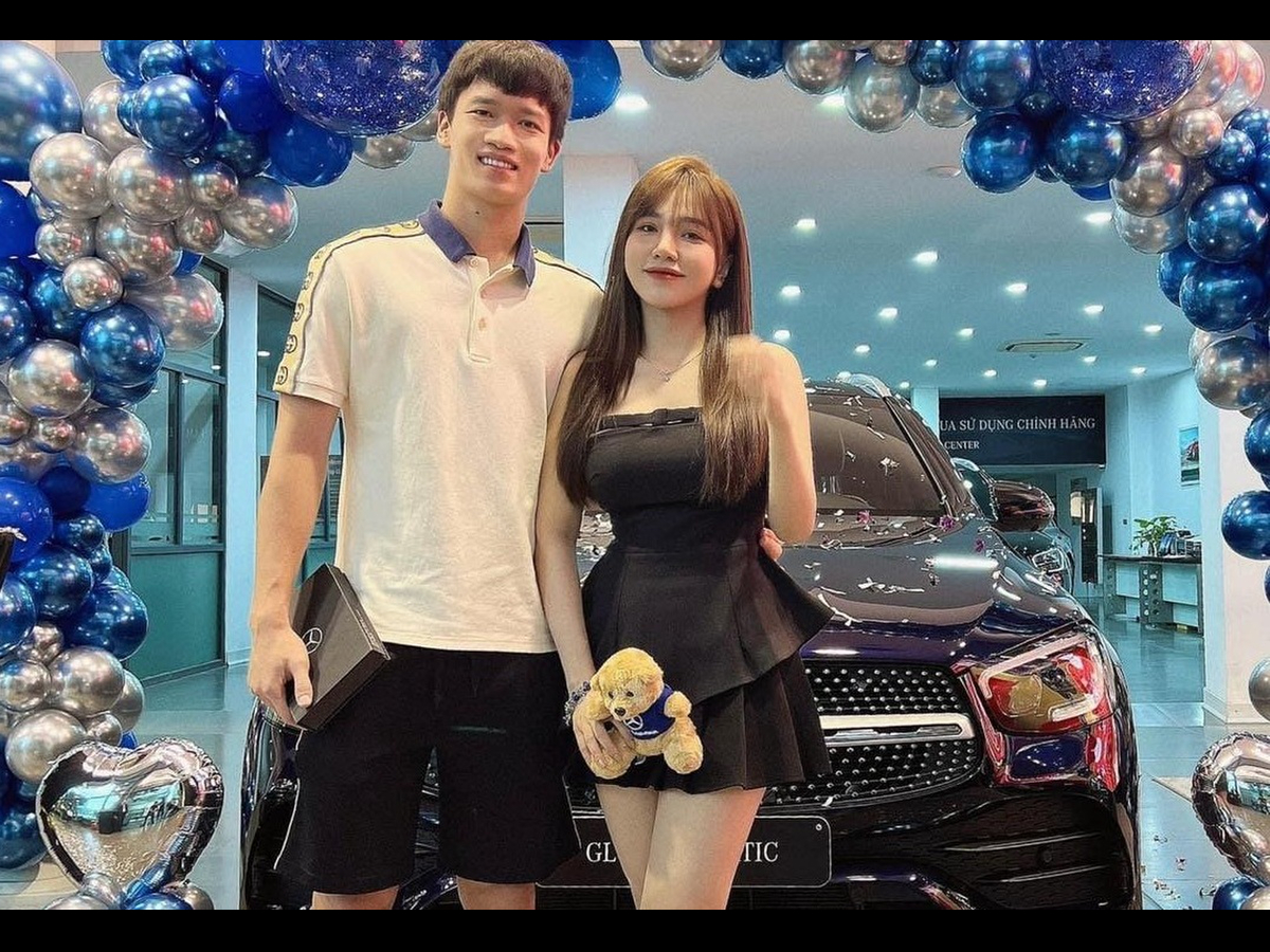 bao-trung-quoc-canh-khoe-hoang-duc-vi-mua-xe-sang-sam-do-hieu-qua-xa-xi-va-lang-phi