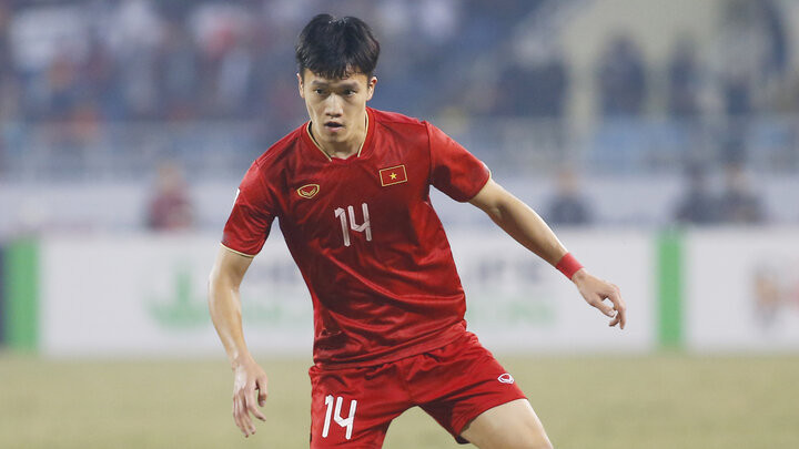 nghe-tin-hoang-duc-sap-xuat-ngoai-bao-thai-lien-mia-mai-cau-thu-viet-nam-chua-du-trinh