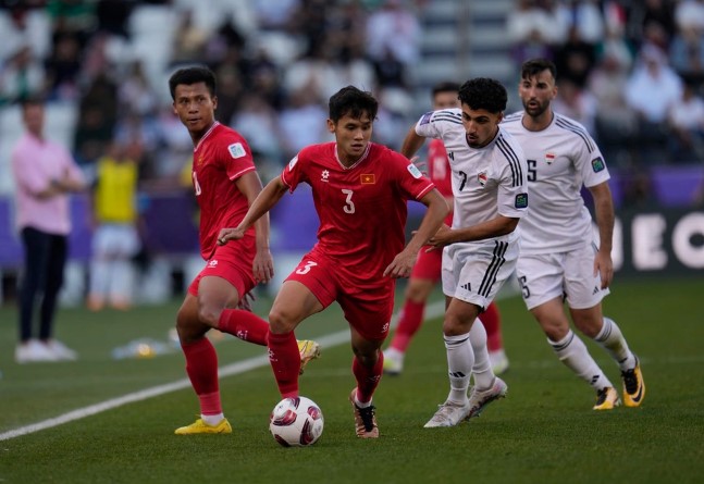 hlv-troussier-du-khong-co-diem-nhung-dtvn-da-chia-tay-asian-cup-voi-hinh-anh-dep
