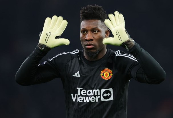 onana-tha-bo-lo-tran-dau-cua-cameroon-hon-la-bo-lo-tran-dau-cua-man-united