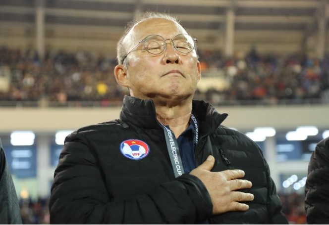 quan-chuc-han-quoc-keu-goi-dua-hlv-park-ve-thay-cho-hlv-klinsmann